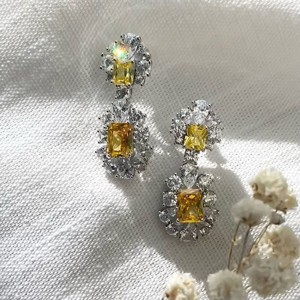 Luxurious Canary cubic zirconia earrings 💛